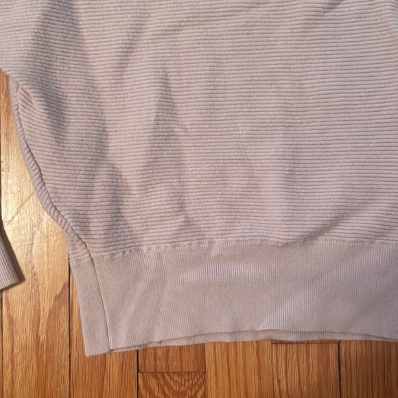 Express sweater - Picture 3 of 7